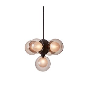 Discus 50cm Zwart Van CO Bankeryd - De Discus plafondlamp heeft een vrouwelijk design en geeft met het gerookte glas een warme en zachte gloed aan de kamer.
