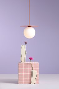 Loop Ø40 Koraal Van Artera - Loop is een moderne hanglamp met een retrodesign in een mooie koraalroze kleur.
