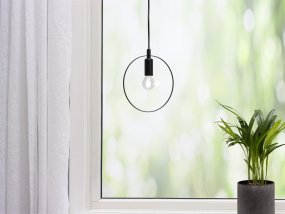 Spartan ringo Ø20 Zwart raamlamp Van Cottex - De Spartan Ringo metalen raamlamp is een minimalistische en moderne lamp die een stijlvolle uitstraling aan uw huis geeft.