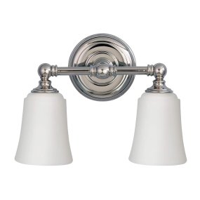 Huguenot Lake 33cm Gepolijst chroom badkamerlamp Van Elstead Lighting - De elegante ronde details en de met de hand geslepen monturen geven een gevoel van traditioneel vakmanschap, terwijl het opaalglas een zacht en uitnodigend licht creëert.