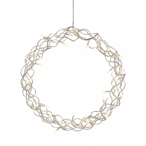 LED-krans Ø45 Zilver Van Konstsmide - Met een diameter van 45 cm is de slinger een prachtige decoratie om voor het raam of aan de muur te hangen, perfect om extra gezelligheid te cre&euml;ren tijdens de donkere maanden van het jaar.