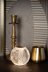 Cintra 9cm Transparant Draagbare Van Lucide - De lamp is voorzien van een ge&iuml;ntegreerde LED en een 3-traps dimmer die eenvoudig te bedienen is via de aanraakbediening aan de bovenkant.