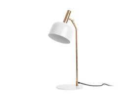 Smart 56cm Wit bureaulamp Van Leitmotiv - De glanzende, geëmailleerde witte afwerking in combinatie met elegante gouden details geeft de lamp een unieke en opvallende look.