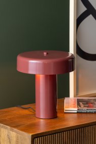 Riqueza Palo 26cm Bourgogne tafellamp Van Leitmotiv - Riqueza Palo is een stijlvolle tafellamp van metaal met een glanzende afwerking in een bordeauxrode kap.