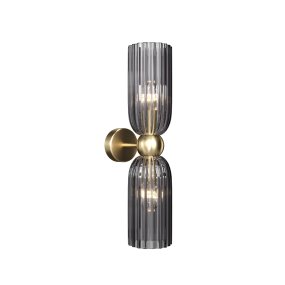 Antic 44cm Rook wandlamp Van Maytoni - De dubbele glazen kap van gerookt glas wordt gecombineerd met een elegant goudkleurig armatuur, waardoor een harmonieuze balans ontstaat tussen modern design en klassieke charme.