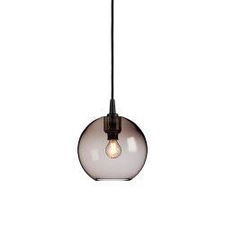 Gloria Ø16 Rook/zwart hanglamp Van Belid - Gloria is een verfijnde plafondlamp met een kap van gerookt, mondgeblazen glas en een frame van messing of zwart geverfd metaal.