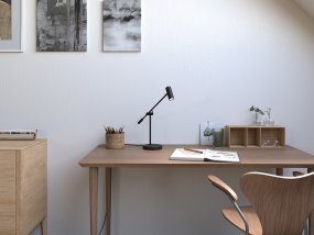Cato 48cm Matzwart bureaulamp Van Belid - Cato is een eerbetoon aan ons Scandinavische erfgoed, met een minimalistisch design en zorgvuldig geselecteerde, hoogwaardige materialen.