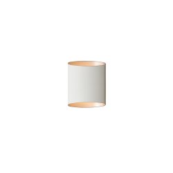 Sinne 17cm Witte structuur wandlamp Van Belid - De binnenkant is met de hand beschilderd in een contrasterende kleur om diepte, een uitnodigendere vorm en een aantrekkelijk lichteffect te cre&euml;ren.