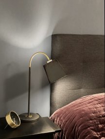 Ljusdal 50cm Zwart bureaulamp Van Aneta Lighting - Ljusdal is een stijlvolle tafellamp met een moderne twist.