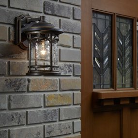 Marblehead Bronzen buitenlamp Van Elstead Lighting - De Marblehead wandlamp in brons heeft een robuust en mannelijk design en is perfect voor buitengebruik.