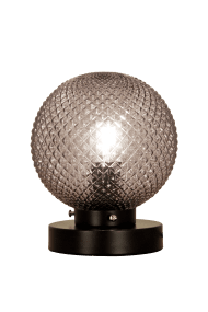 Flory 20cm Rookkleurig tafellamp Van Aneta Lighting - Het decoratieve glas omringt de lichtbron en zorgt voor een warme en harmonieuze lichtverdeling in de kamer.