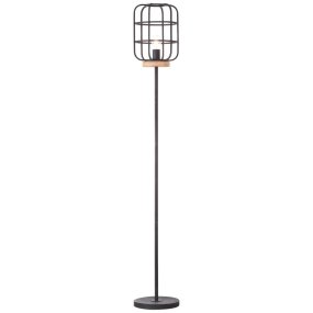 Gwen Zwart vloerlamp Van Brilliant - De combinatie van hout en zwart metaal zorgt voor een tijdloze uitstraling.