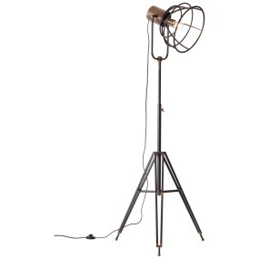 Reece vloerlamp Van Brilliant - De zachte vormen en het stijlvolle ontwerp zorgen ervoor dat de lamp net zo goed boven de eettafel past als in de woonkamer, slaapkamer of hal.