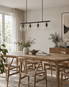 Globi 4 78cm Zwart/transparant hanglamp Van Nordic Lighting - Globi is een decoratieve blikvanger die zowel in moderne als in meer klassieke interieurs perfect tot zijn recht komt.