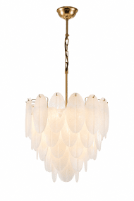 Cirrus Ø50 Messing/wit kristal Van Lampan - Met zijn sculpturale ontwerp is Cirrus een natuurlijke blikvanger boven de eettafel, in de woonkamer of in de hal.