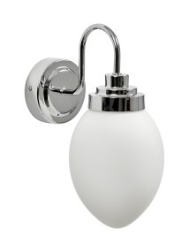 Garpen 30cm Chroom badkamerlamp Van Armaturhantverk - Deze elegante badkamerwandlamp in chroom met een zachte, opaalwitte glazen kap zorgt voor een aangenaam en diffuus licht dat een warme sfeer creëert.
