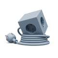 Square 1 with 30W Dual USBC & Magnetic base, 1.8m Blauw Van Avolt - Stekkerdoos van Avolt met een stijlvol design, voorzien van een lang PVC-snoer, een kubus van gerecycled plastic en een magnetisch plaatje aan de onderkant, zodat u de stekkerdoos gemakkelijk aan de muur kunt hangen.