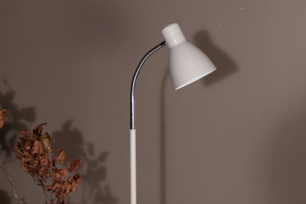 Lina Beige vloerlamp Van Venture Design - De Lina gloeilamp met flexibele arm en verstelbare kap past perfect naast de bank of fauteuil voor al die leesmomenten &#39;s avonds!