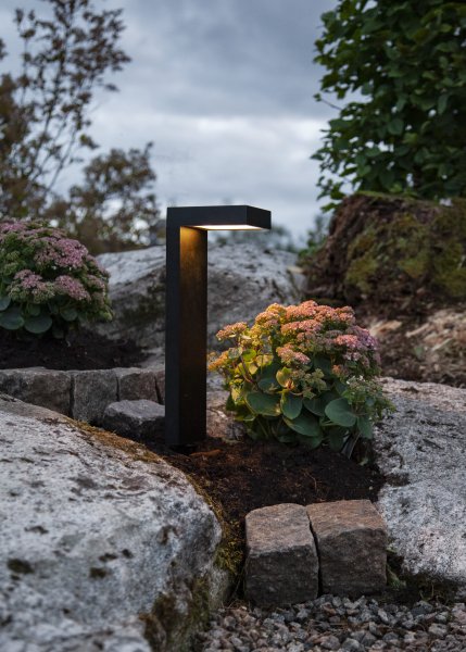 Vicini Zwart solarlamp Van Star Trading - De solarverlichting is ideaal om te plaatsen als halverlichting of als decoratieve verlichting.