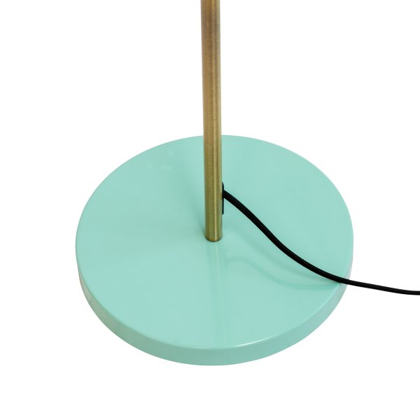 Ocean Veelkleurig vloerlamp Van Dyberg Larsen - De Ocean vloerlamp in de kleuren Curry/Brass/Turquoise heeft een metalen constructie, kan omhoog en omlaag worden gekanteld en wordt geleverd met een voetschakelaar op de voet.