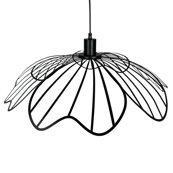 Blumen Ø60 Matzwart hanglamp Van Dyberg Larsen - Den sprider ett sofistikerat ljus och fungerar som en unik mittpunkt i hemmet, vare sig den h&auml;nger &ouml;ver matbordet, i vardagsrummet eller i entr&eacute;n.