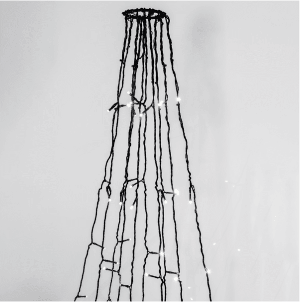 Verlichting Voor Vlaggenmast Crispy Ice White 7m Zwart Van Star Trading - De lengte van de lichtsnoer is 7 m, met 10 m lange nylon koorden om in de grond te bevestigen.