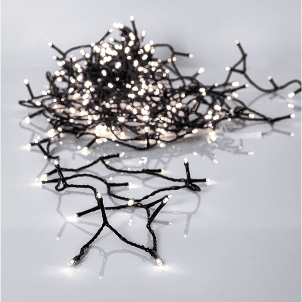 Lichtsnoer Crispy Ice White 25m Zwart Van Star Trading - Lichtsnoer met 360 LED-lampjes met prachtig, iets koeler licht.