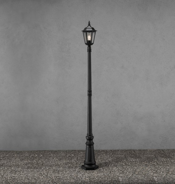 Firenze 210cm Zwart lantaarnpaal Van Konstsmide - De Milano post is een klassieke en elegante buitenlamp met een prachtige lantaarn.