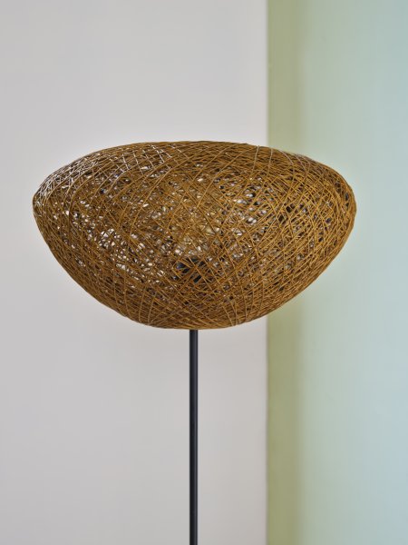 Paper Drop Natuur vloerlamp Van Ledvance - Paper Drop &auml;r en vacker golvlampa med bohemisk design.