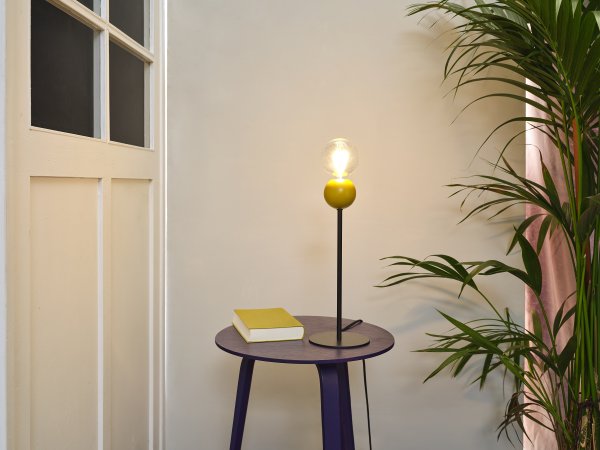 Bubble 40cm Geel tafellamp Van Ledvance - De Bubble tafellamp heeft een retro design met zijn mooie gele kleur.