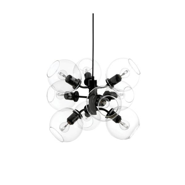 Tage 50 Ø45 Zwart hanglamp Van CO Bankeryd - De lamp is geschikt om hoger aan het plafond van de woonkamer te hangen, in de slaapkamer voor een zachte algemene verlichting of boven de eettafel waar hij een rol speelt en een expressieve blikvanger wordt.