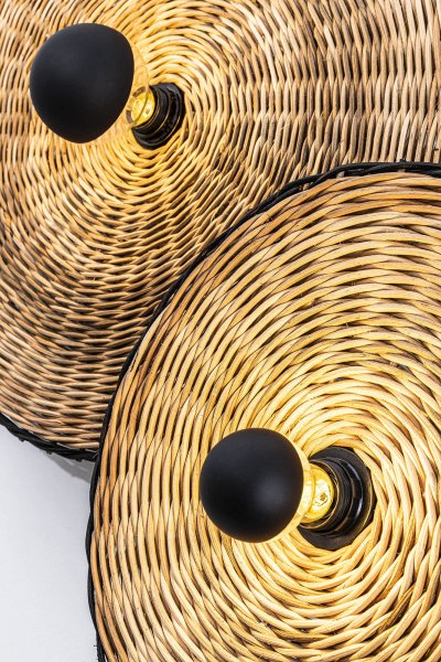  Costas Ø40 Natuur wandlamp Van Faro Barcelona - Costas is een moderne wandlamp met een kap van natuurlijk rotan en een stijlvolle uitstraling.