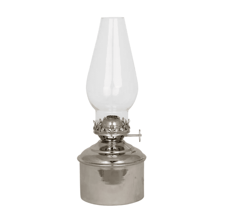Fotogenlampa Haga Zilver Van Strömshaga - Gebruik voor deze olielamp de geurloze lampenolie van Strömshaga (artikelnummer 100001), apart verkrijgbaar.