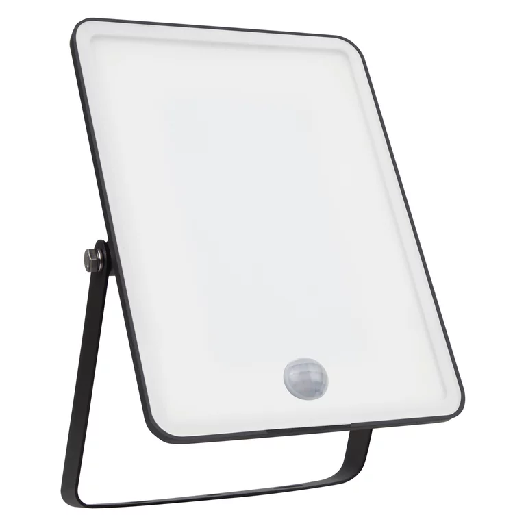 Floodlight Essential Sensor 50W Zwart buitenlamp Van Osram - Dankzij de ingebouwde bewegings- en daglichtsensor schakelt de lamp automatisch in als er beweging is en past zich aan de lichtomstandigheden aan.