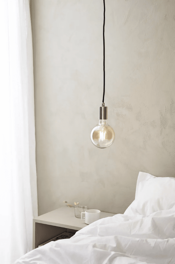 Sky Ø5 Messing raamlamp Van Markslöjd - De Sky raamlamp is een favoriet bij velen en het eenvoudige, stijlvolle ontwerp is gemakkelijk te plaatsen, maar tegelijkertijd prachtig in al zijn eenvoud.