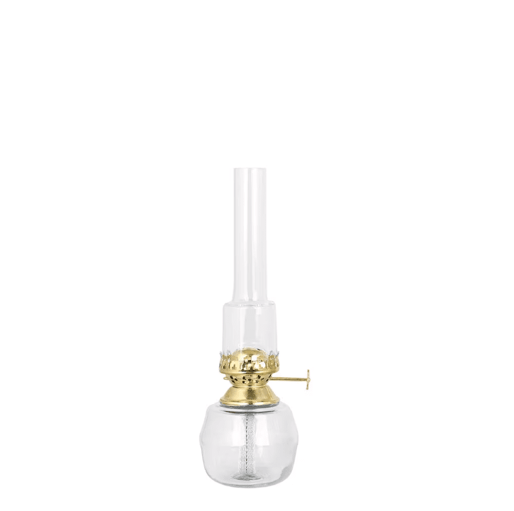 Kerosene Lamp Majken Small Transparant Van Strömshaga - Kleine petroleumlamp van helder glas met branderbuizen van helder glas en brander van messing.