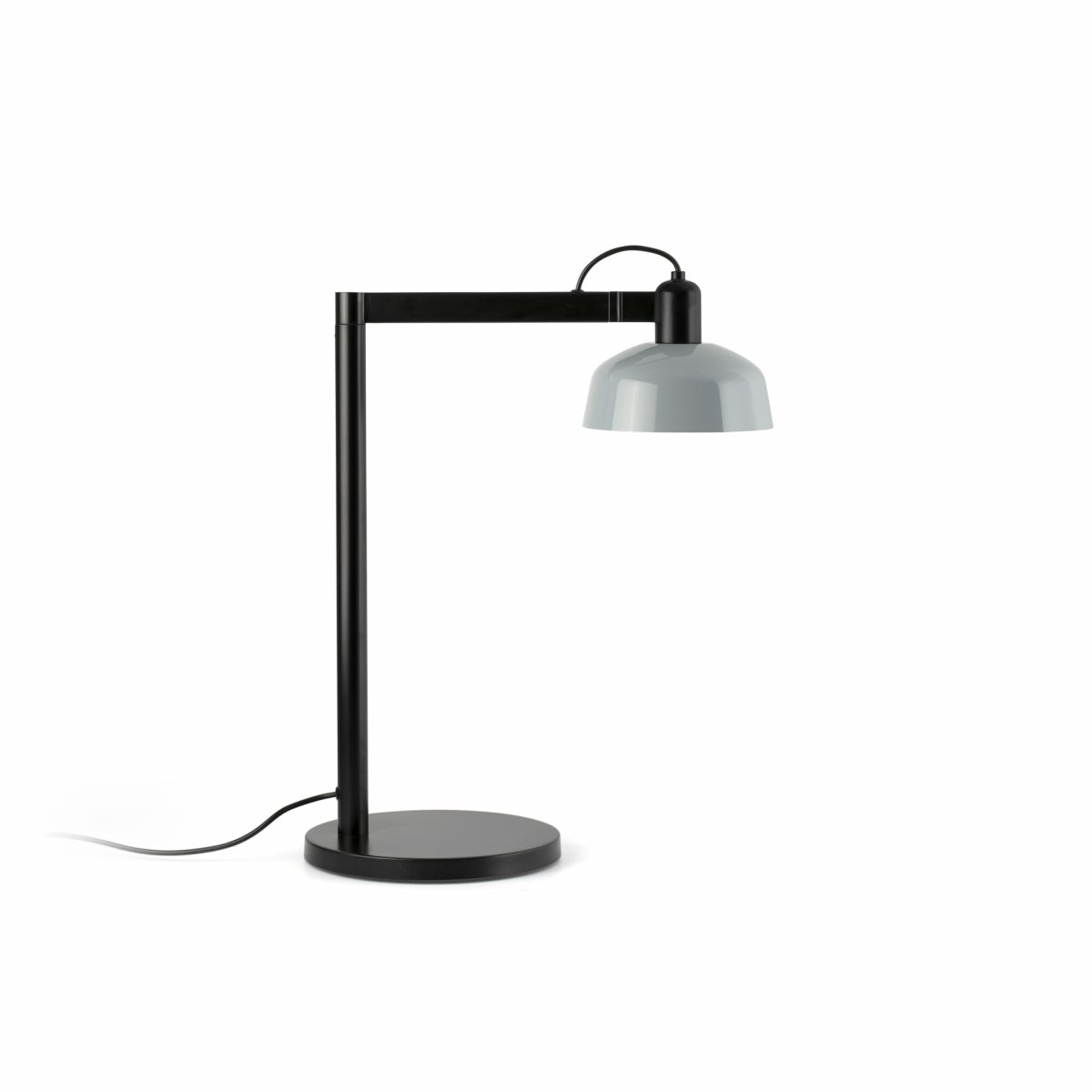 Tatawin 58cm Grijsblauw bureaulamp Van Faro Barcelona - Tatawin is een tafellamp met een zwarte structuur en een grijze metalen kap die gericht, gefocust licht geeft.