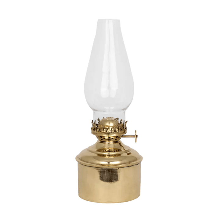 Kerosene lamp haga Goud/messing Van Strömshaga - Gebruik voor deze olielamp altijd de geurloze lampenolie van Strömshaga (artikelnummer 100001), apart verkrijgbaar.