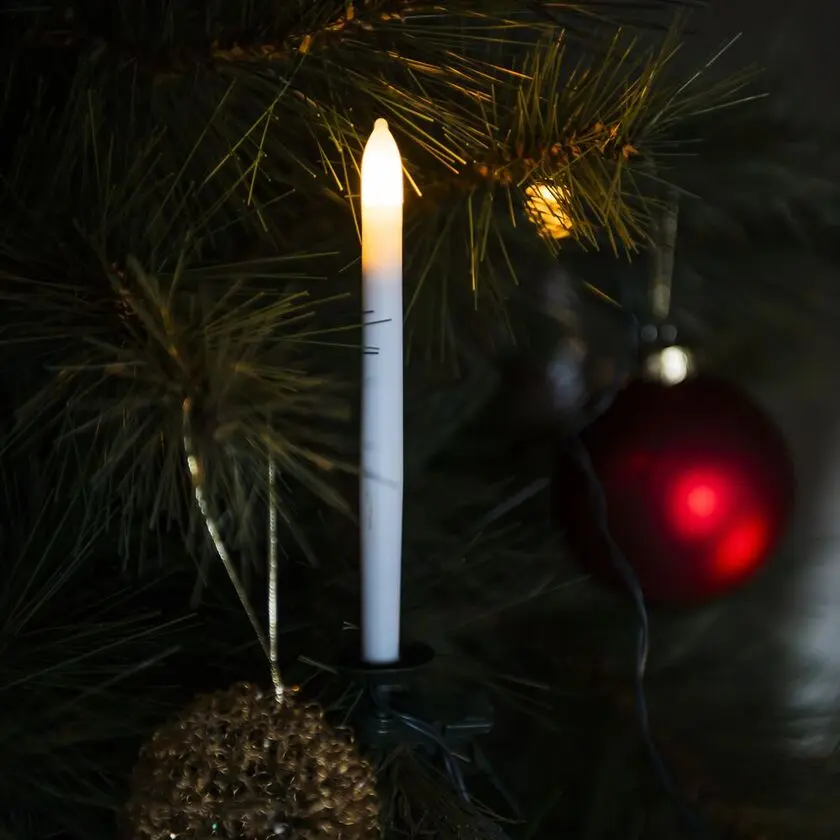 Kerstboomverlichting Amber 16LED 15m Groente Van Konstsmide - Geeft de boom een warme, traditionele uitstraling met een extra sprankelende kerstsfeer.