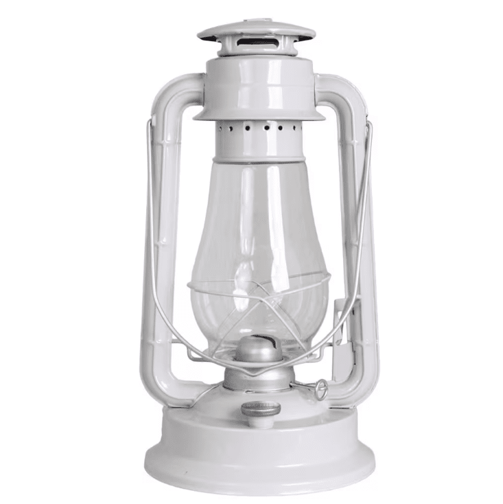 Storm Lantern big Beige Van Strömshaga - Een lantaarn in een klassiek design die perfect past in het huisje, op het terras of in de tuin.