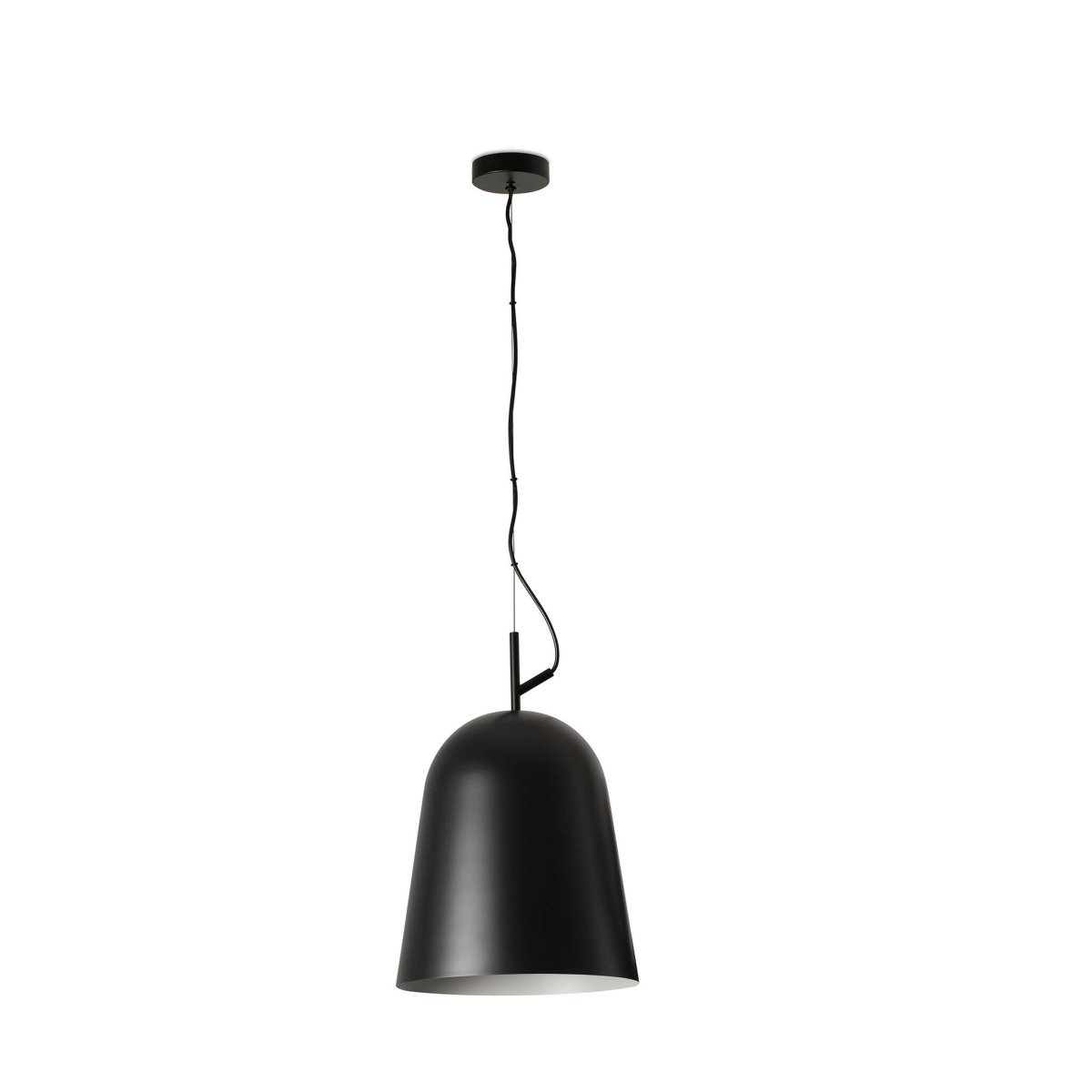 Studio Ø30 Zwart hanglamp Van Faro Barcelona - Studio is een elegante hanglamp in zwart, ontworpen door Nahtrang met inspiratie uit de klassieke lijnen van de jaren 50 - tijdloze esthetiek in een moderne vintage stijl.