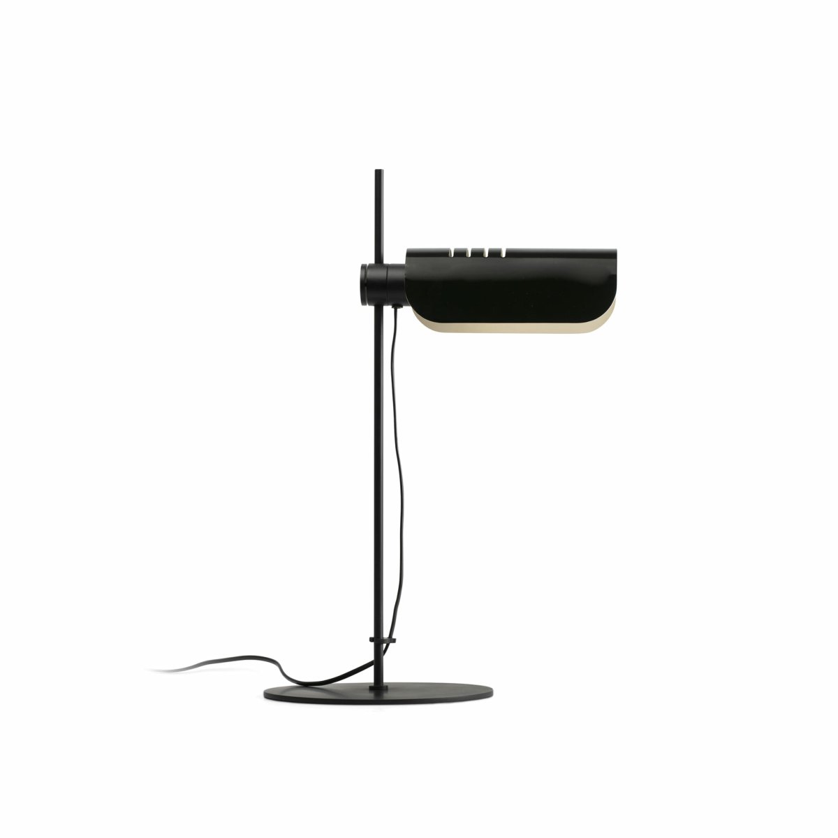 Martinica 53cm Zwart bureaulamp Van Faro Barcelona - Een lamp die durft te breken met het strikte en uitnodigt tot spelen met de expressie van licht - zowel thuis als in openbare ruimtes.