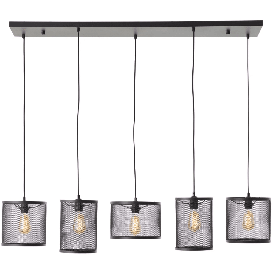 Maze 130cm Zwart hanglamp Van Brilliant - De vijf kappen in verschillende hoogtes (22-25 cm) van gaas geven de kamer een industri&euml;le uitstraling.