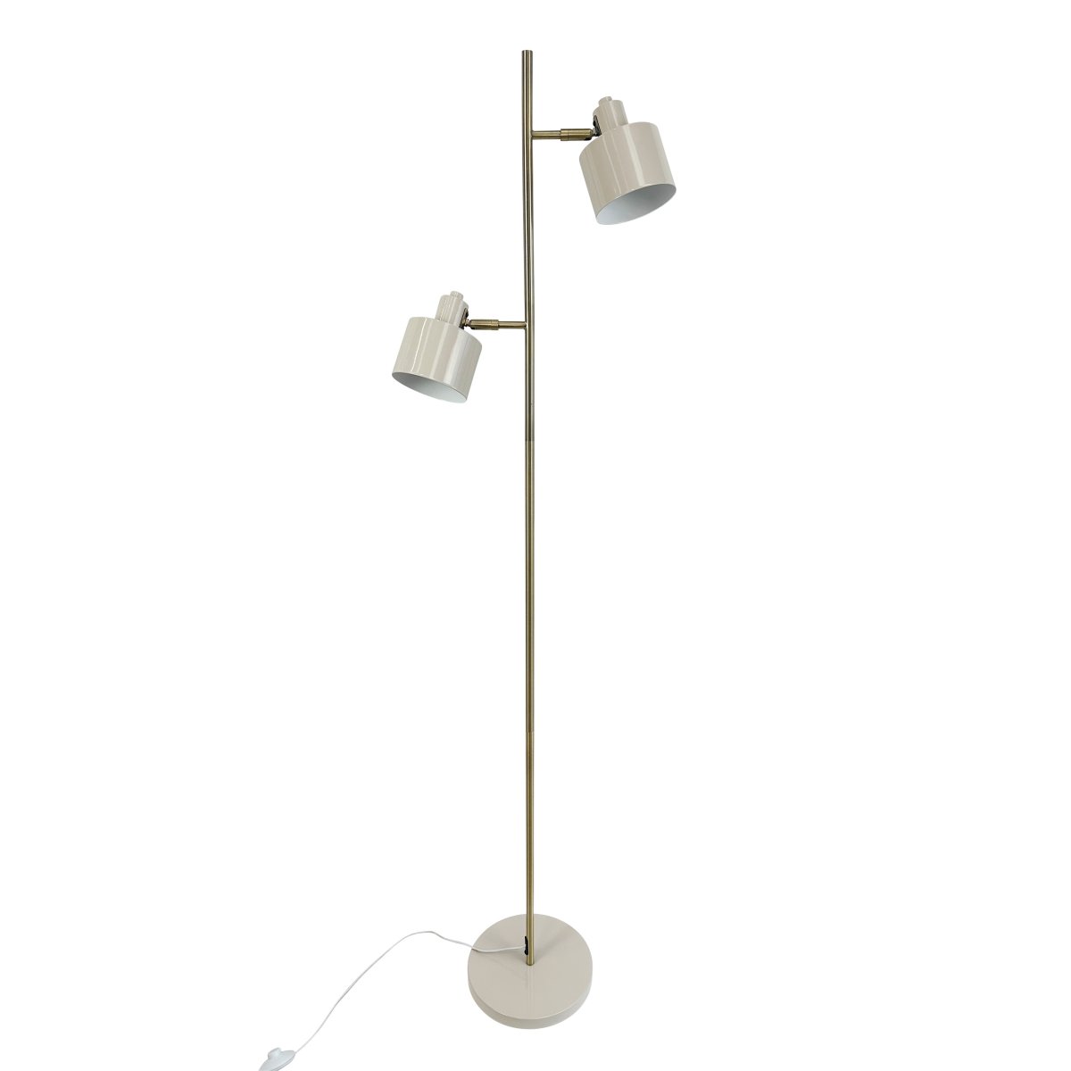 Ocean Beige vloerlamp Van Dyberg Larsen - De Ocean vloerlamp van Dyberg Larsen is een door de jaren 50 geïnspireerde lamp met een charmant retrodesign en een modern tintje.