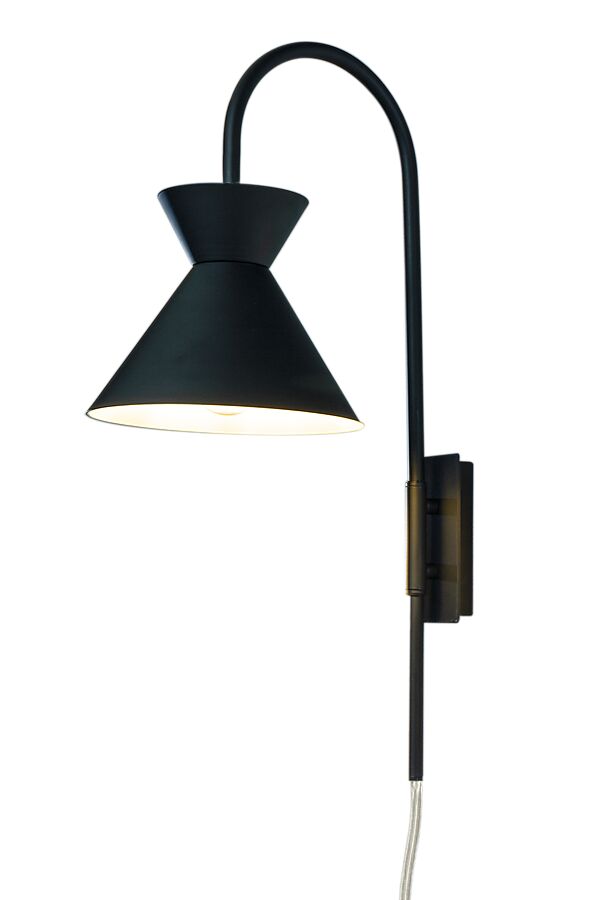 Coni 54cm Zwart wandlamp Van Aneta Lighting - Coni zorgt voor een aangename en decoratieve verlichting naast de bank, in de hal of boven het aanrecht.