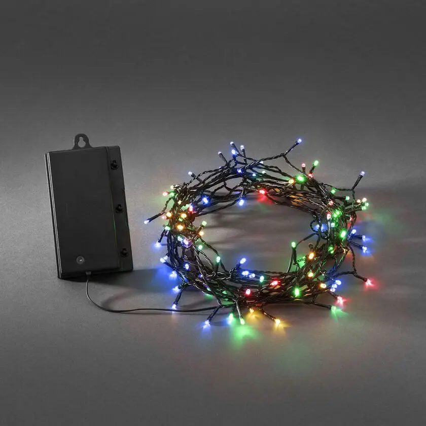  Lichtsnoer multi-colour 24m Zwart Van Konstsmide - Dankzij de ingebouwde sensor en de handige timer (6/9 uur) brandt de lamp automatisch en energiezuinig.