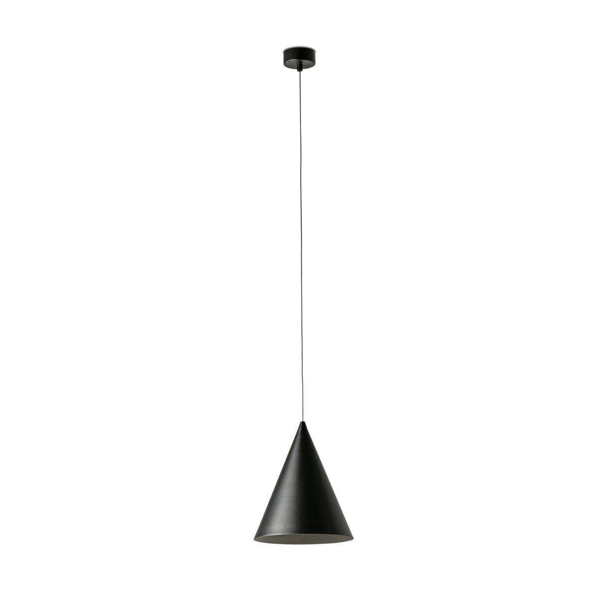 Lina Ø24 Zwart hanglamp Van Faro Barcelona - Het stijlvolle design past perfect in omgevingen waar u verfijnde maar ingetogen verlichting wenst - ideaal boven tafels, keukens of in moderne lounges.