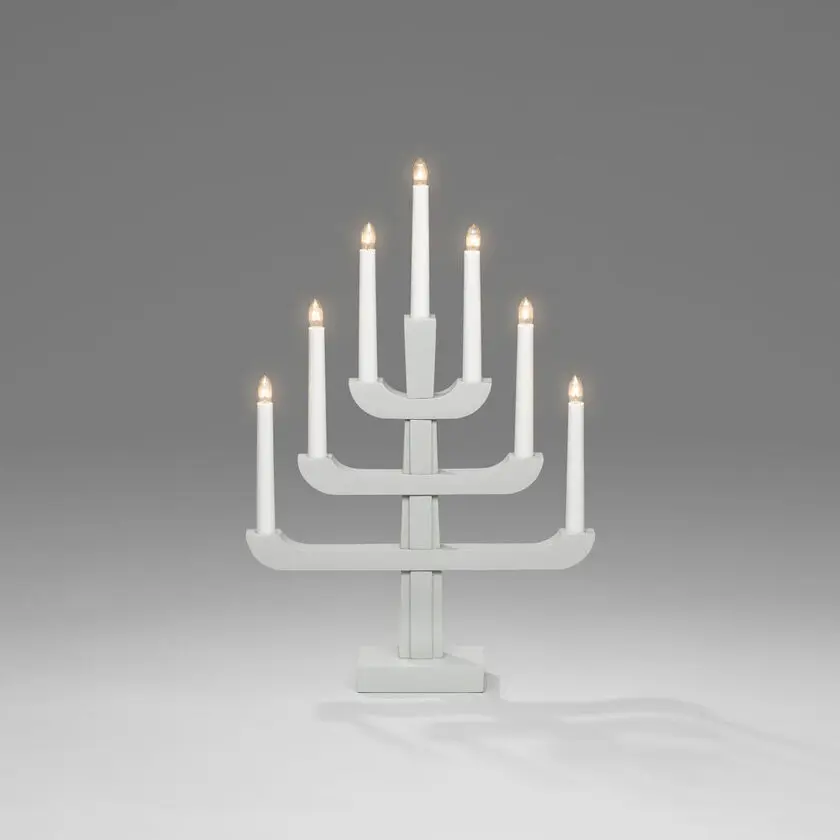 Candelabra 7 Lights Grijs Van Konstsmide - Wordt geleverd met een 1,7 m lang wit snoer, aan/uit-schakelaar en stekker.
