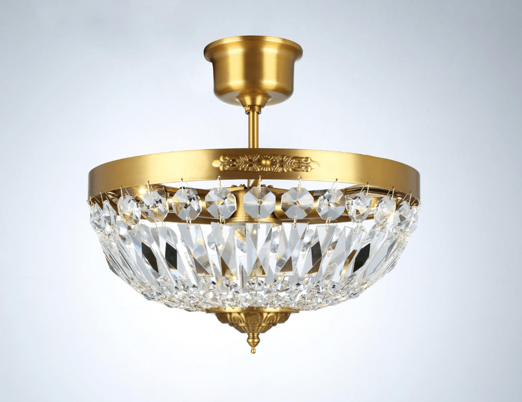 Rhea Ø35 Geborsteld messing kristal Van Norrsken Design - Deze exclusieve kristallen kroonluchter is versierd met handgeslepen klasse 1 K9-kristal, dat een sprankelend lichtspel creëert dat de sfeer in de kamer verbetert.