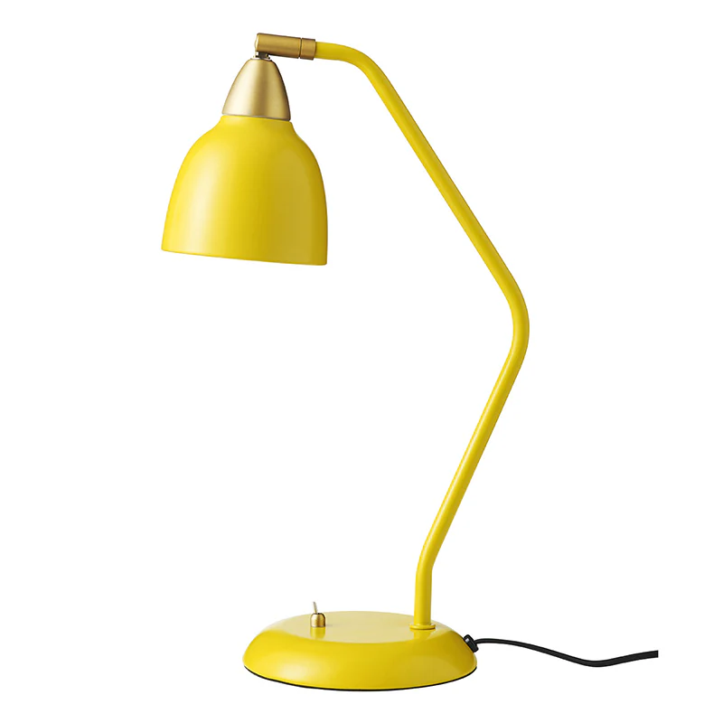 Urban 45cm Geel bureaulamp Van Superliving - Met Urban haal je een lamp in huis die niet alleen je ruimte verlicht, maar ook je interieur!